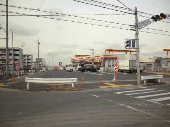 コンビ二：ｻｰｸﾙK 吉根住宅前店　614m　近隣
