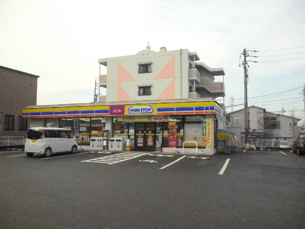 コンビ二：ﾐﾆｽﾄｯﾌﾟ 吉根深沢店　1086m　近隣