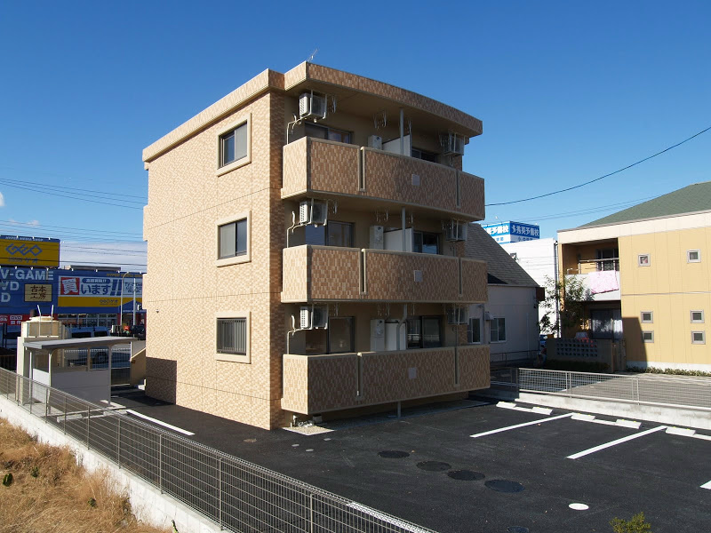 外観画像：地震に強い鉄筋コンクリート造り！