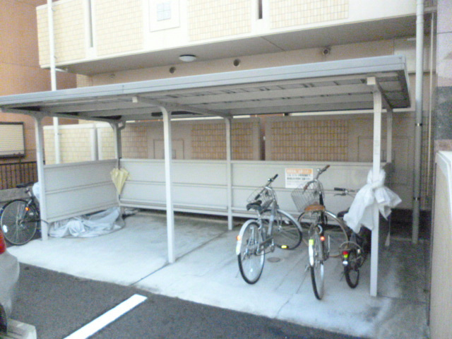 外観画像：自転車置き場