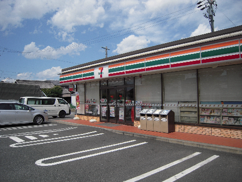 コンビ二：ｾﾌﾞﾝｲﾚﾌﾞﾝ 北名古屋鹿田店　366m　近隣