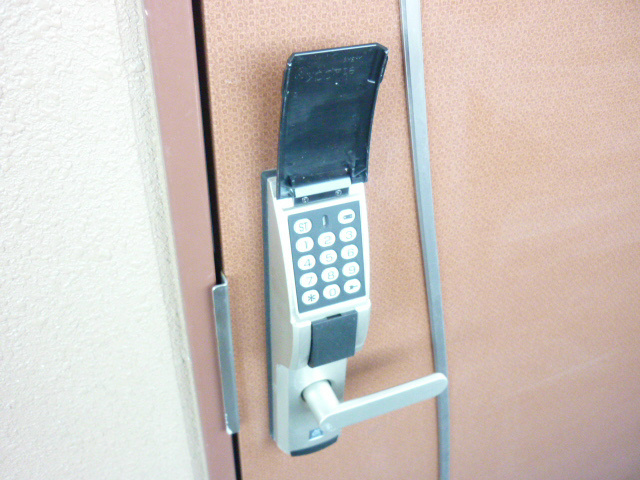 その他：鍵暗証式デジタロック