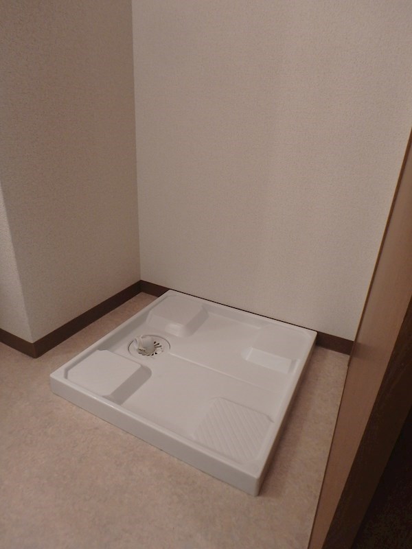 その他：洗濯機置場　防水パン