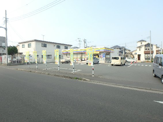 コンビ二：ﾐﾆｽﾄｯﾌﾟ 湘南みずき店　637m