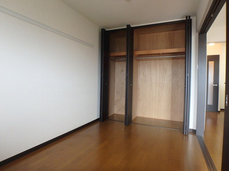 その他：洋室　クローゼット
