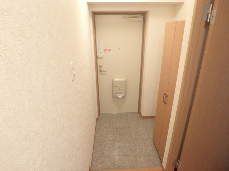 その他：玄関　下駄箱