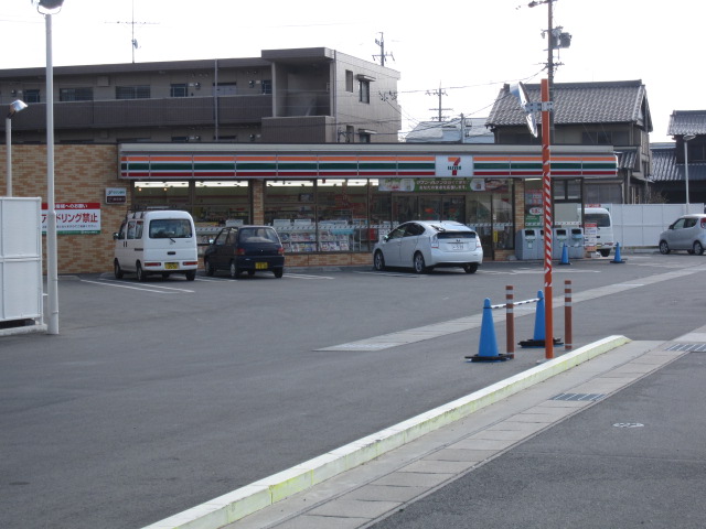 コンビ二：ｾﾌﾞﾝｲﾚﾌﾞﾝ 浜松笠井町店　220m