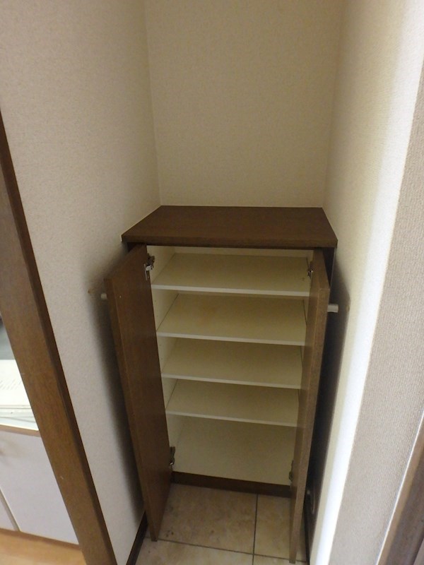 その他：玄関　下駄箱