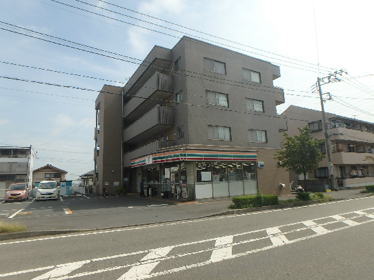 コンビ二：ｾﾌﾞﾝｲﾚﾌﾞﾝ 伊勢原池端店　671m