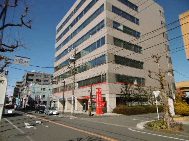 銀行：三菱東京UFJ銀行橋本支店　389m