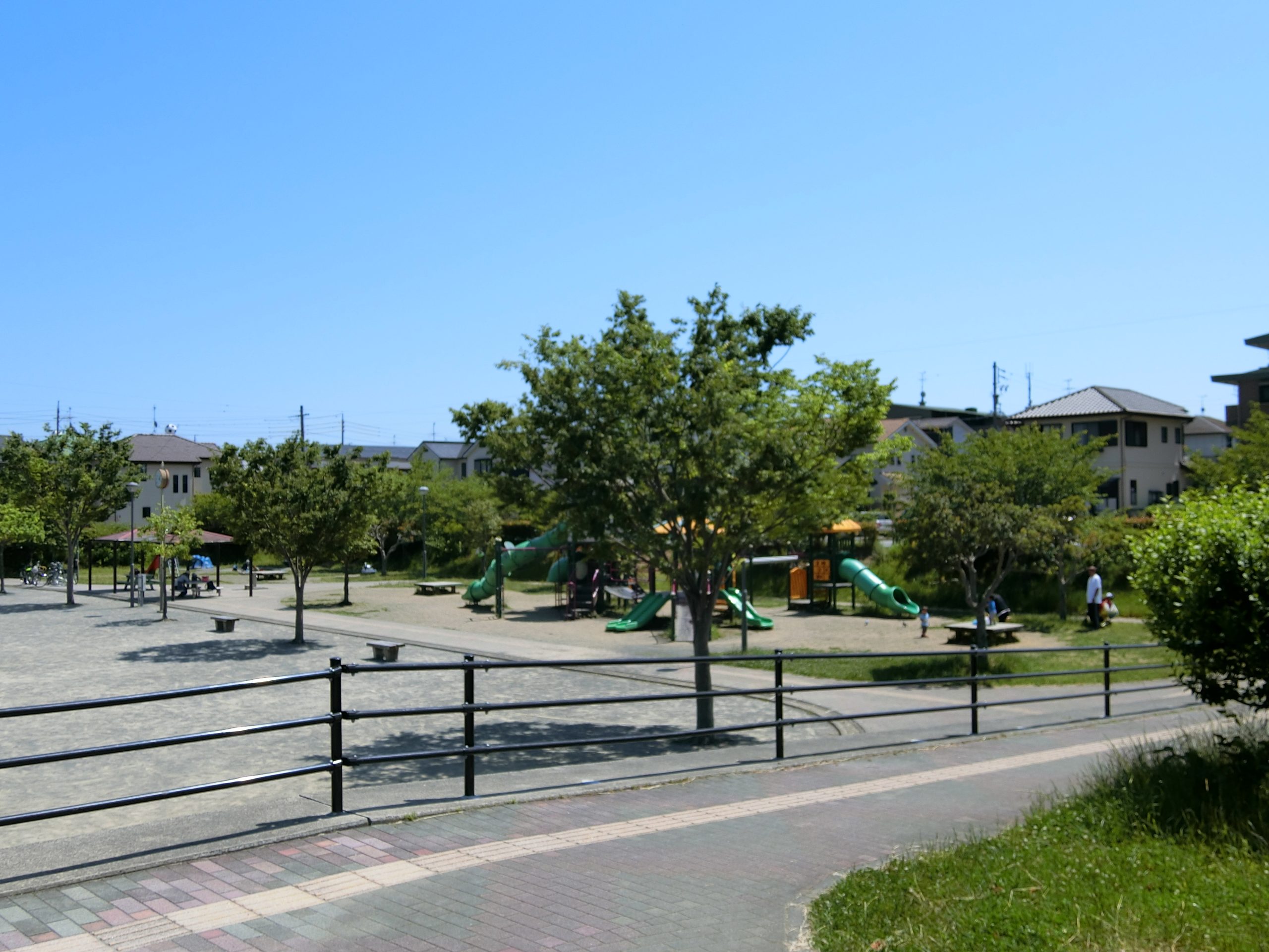 ドミール 公園