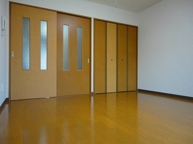 丘の上のマンション その他