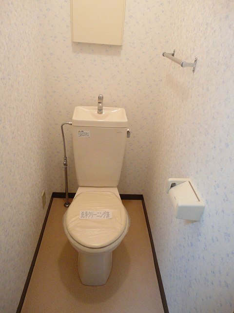 丘の上のマンション その他