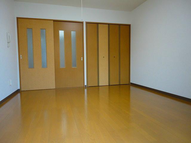 丘の上のマンション リビング