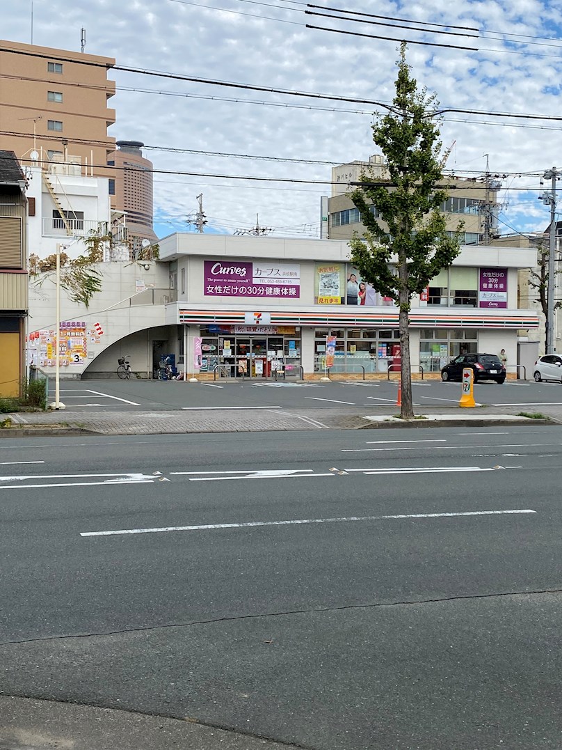 Aries Garden コンビ二