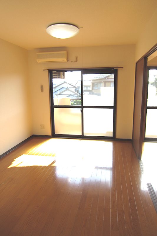 モン・ロジュマン リビング