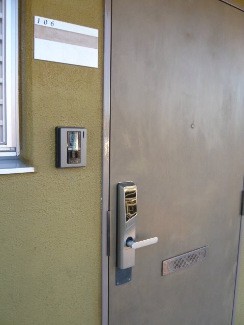 マンションClover 玄関