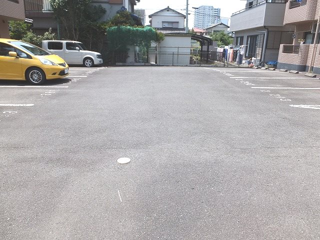 サングリエⅡ 駐車場