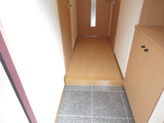 ユリシスニューシティ 玄関