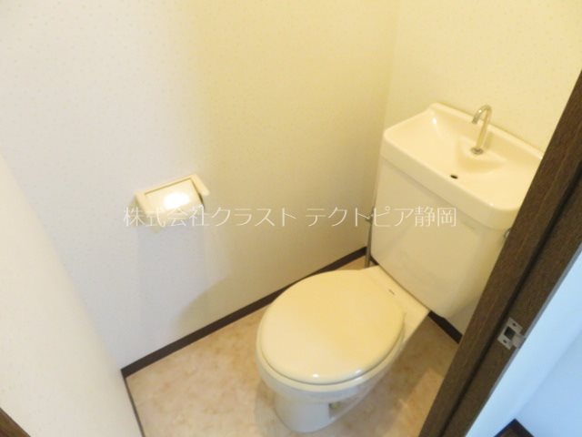 コスモスⅡ トイレ