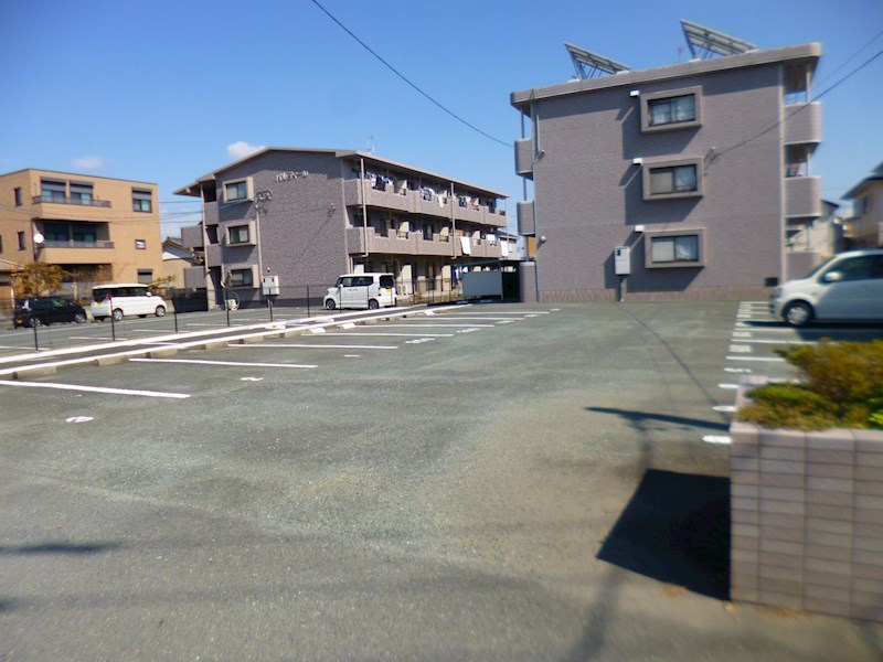 サントピアⅡ 駐車場